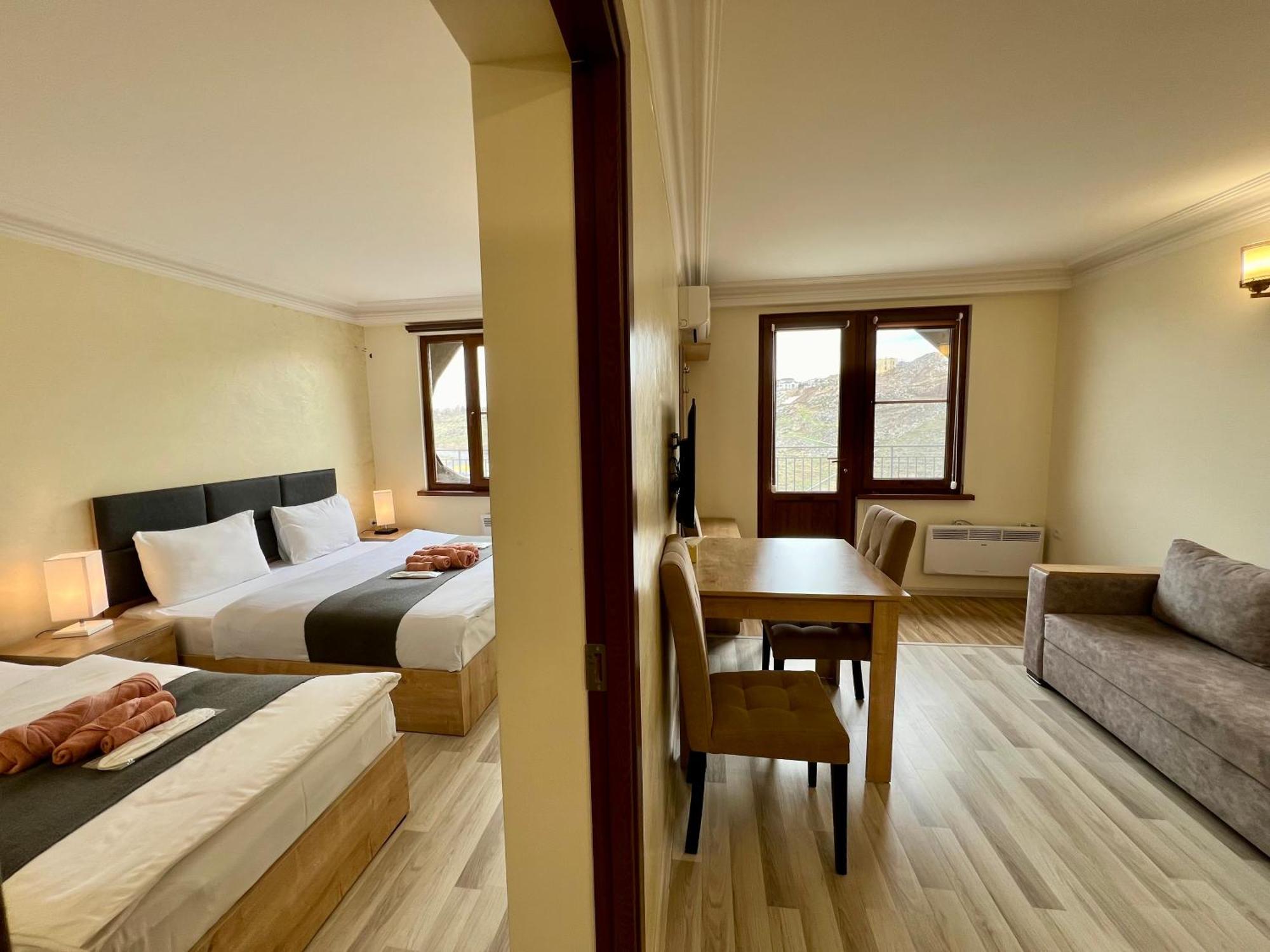 The Hill Guest House يريفان المظهر الخارجي الصورة