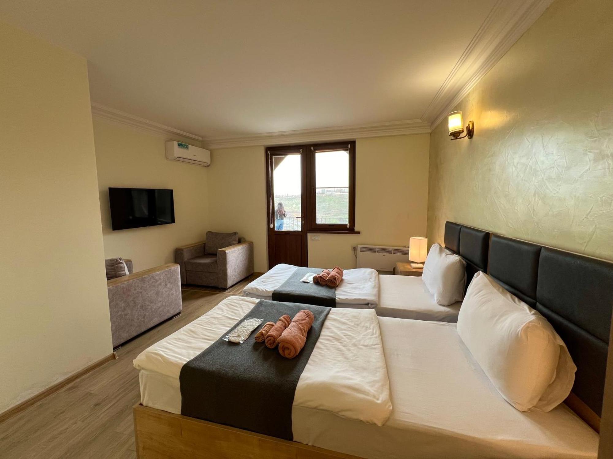 The Hill Guest House يريفان المظهر الخارجي الصورة